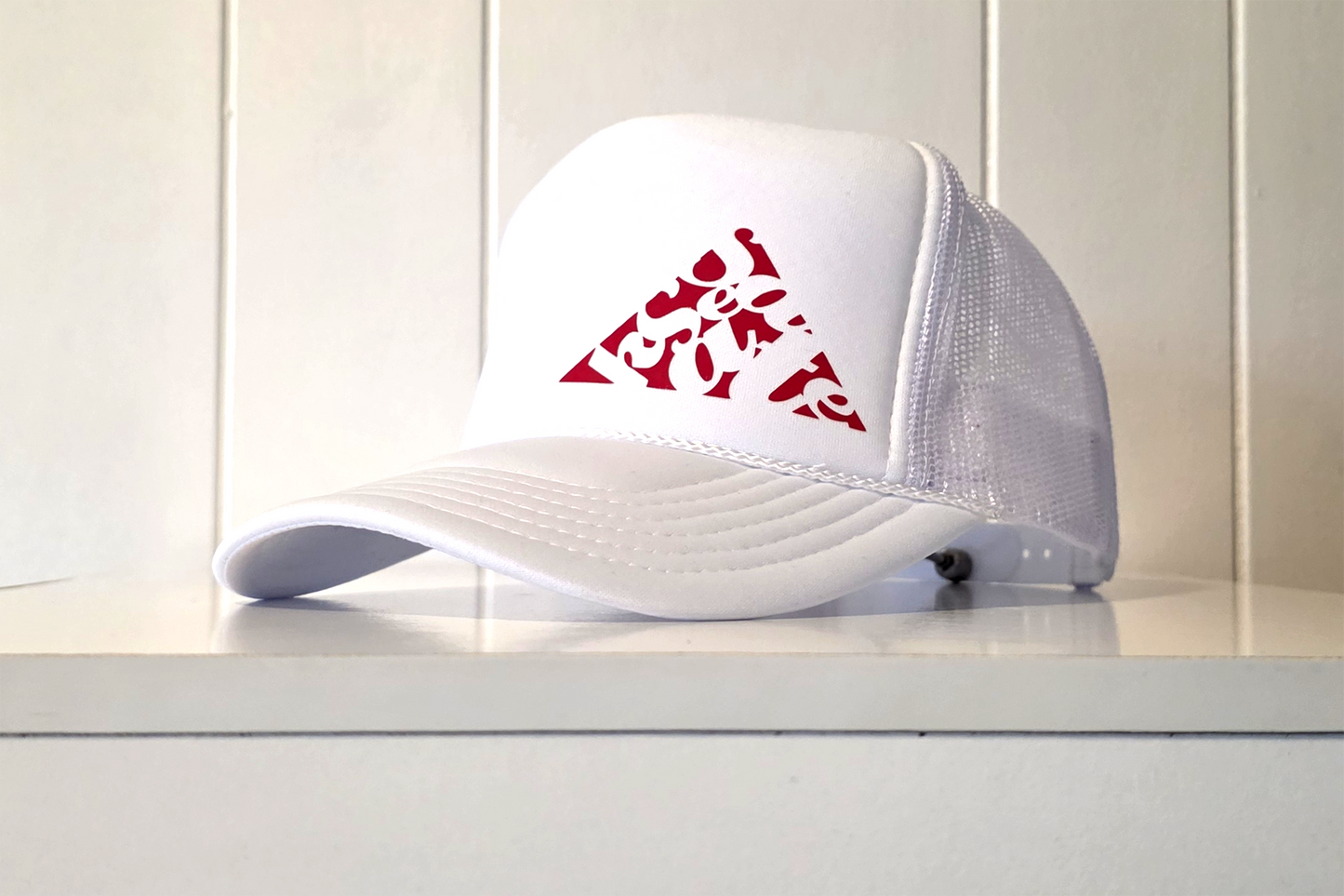 PYRAMID Trucker Cap